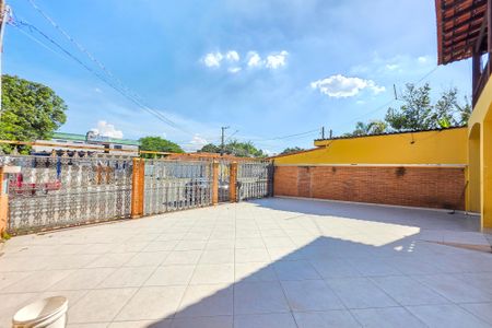 Casa para alugar com 500m², 4 quartos e 5 vagas Casa para alugar com 500m², 4 quartos e 5 vagasGaragem