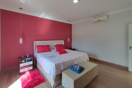 Casa de condomínio para alugar com 560m², 5 quartos e 8 vagasQuarto Suíte 4