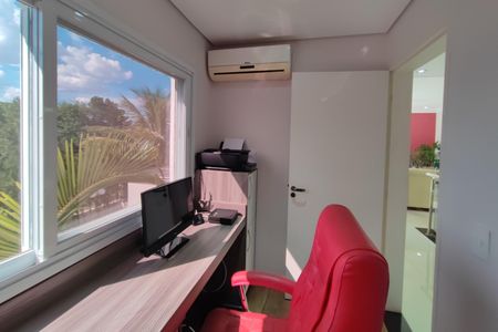 Casa de condomínio para alugar com 560m², 5 quartos e 8 vagasEscritório