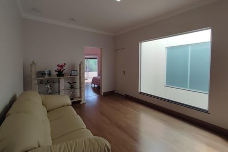 Casa de condomínio para alugar com 560m², 5 quartos e 8 vagasSala