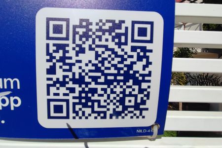 Casa de condomínio para alugar com 560m², 5 quartos e 8 vagasPLACA INSTALADA NA FACHADA