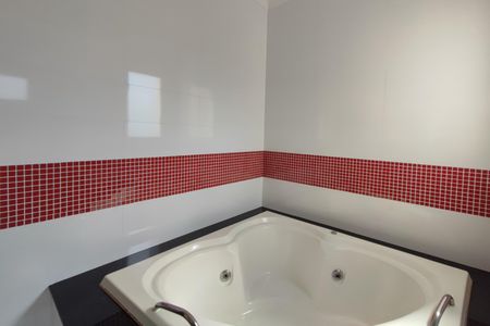 Casa de condomínio para alugar com 560m², 5 quartos e 8 vagasBanheiro Suíte 4