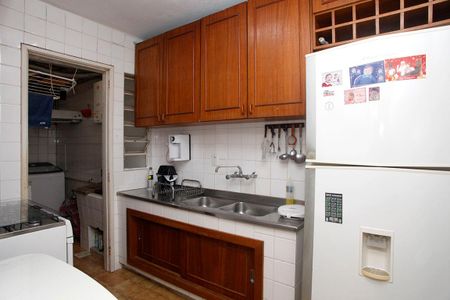 Apartamento à venda com 90m², 3 quartos e sem vagaCozinha