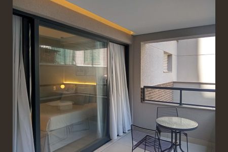 Studio para alugar com 26m², 1 quarto e sem vaga Studio para alugar com 26m², 1 quarto e sem vagaVaranda