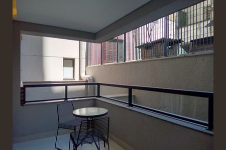 Studio para alugar com 26m², 1 quarto e sem vaga Studio para alugar com 26m², 1 quarto e sem vagaVaranda