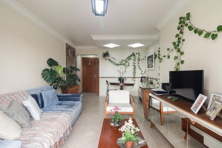 Apartamento à venda com 74m², 3 quartos e 1 vaga Apartamento à venda com 74m², 3 quartos e 1 vagaSala