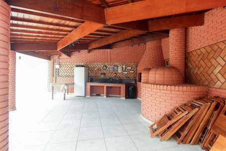 Apartamento à venda com 74m², 3 quartos e 1 vaga Apartamento à venda com 74m², 3 quartos e 1 vagaCondomínio - Churrasqueira