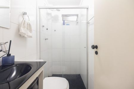 Apartamento à venda com 74m², 3 quartos e 1 vaga Apartamento à venda com 74m², 3 quartos e 1 vagaBanheiro Social