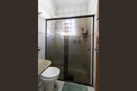 Casa à venda com 171m², 3 quartos e 5 vagas Casa à venda com 171m², 3 quartos e 5 vagasBanheiro social