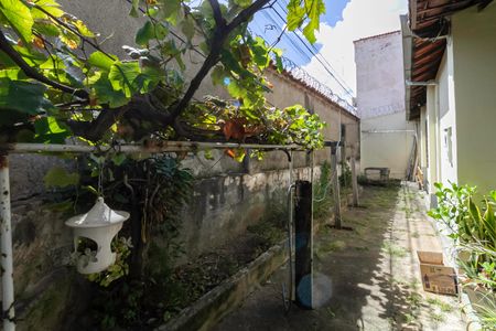 Casa à venda com 171m², 3 quartos e 5 vagas Casa à venda com 171m², 3 quartos e 5 vagasQuintal