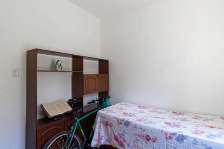 Casa à venda com 171m², 3 quartos e 5 vagas Casa à venda com 171m², 3 quartos e 5 vagasQuarto 2