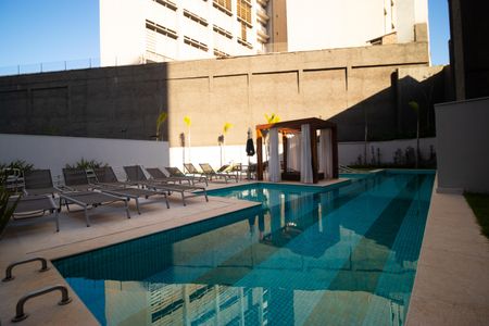 Apartamento à venda com 56m², 2 quartos e 1 vagaÁrea comum - Piscina
