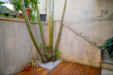 Casa à venda com 133m², 3 quartos e 2 vagas Casa à venda com 133m², 3 quartos e 2 vagasVaranda