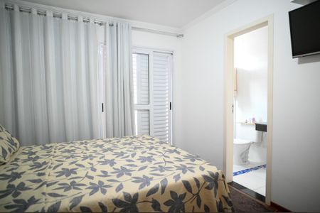 Casa à venda com 133m², 3 quartos e 2 vagas Casa à venda com 133m², 3 quartos e 2 vagasQuarto 1 - Suite