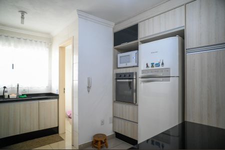 Casa à venda com 133m², 3 quartos e 2 vagas Casa à venda com 133m², 3 quartos e 2 vagasCozinha