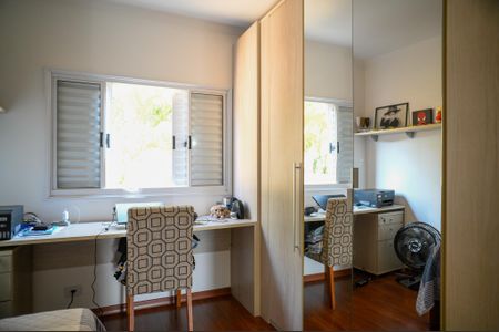 Casa à venda com 133m², 3 quartos e 2 vagas Casa à venda com 133m², 3 quartos e 2 vagasQuarto 3