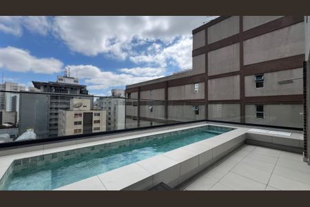 Studio à venda com 25m², 1 quarto e sem vagaÁrea comum - Piscina