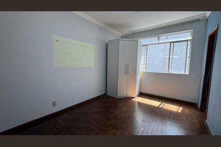 Apartamento à venda com 115m², 3 quartos e 1 vagaQuarto 02