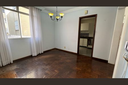 Apartamento à venda com 115m², 3 quartos e 1 vagaSala