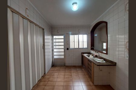 Casa para alugar com 123m², 3 quartos e 2 vagas Casa para alugar com 123m², 3 quartos e 2 vagasCozinha