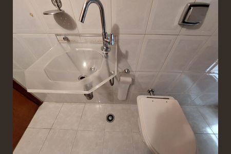Casa para alugar com 123m², 3 quartos e 2 vagas Casa para alugar com 123m², 3 quartos e 2 vagasLavabo