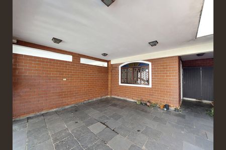 Casa para alugar com 123m², 3 quartos e 2 vagas Casa para alugar com 123m², 3 quartos e 2 vagasGaragem