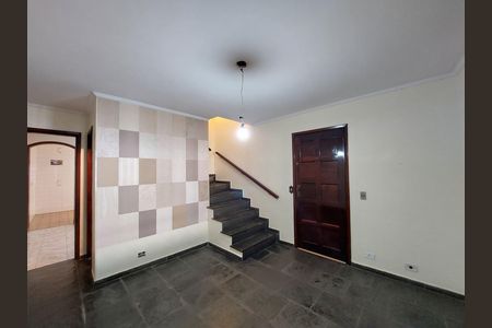 Casa para alugar com 123m², 3 quartos e 2 vagas Casa para alugar com 123m², 3 quartos e 2 vagasSala