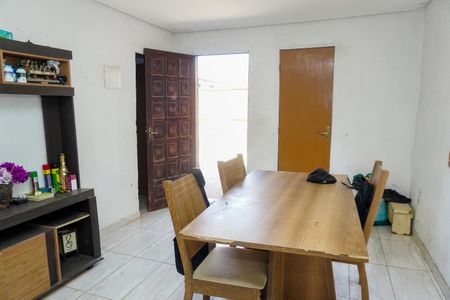 Casa para alugar com 170m², 4 quartos e 2 vagasSala