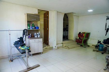 Casa para alugar com 170m², 4 quartos e 2 vagasÁrea comum