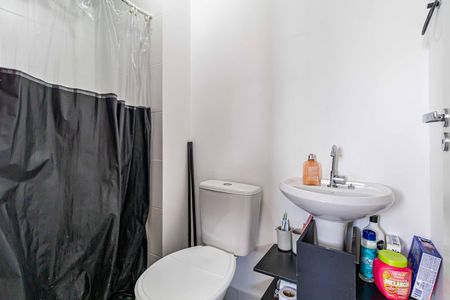 Apartamento para alugar com 43m², 2 quartos e sem vaga Apartamento para alugar com 43m², 2 quartos e sem vagaBanheiro
