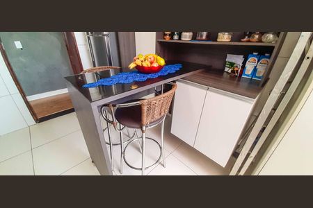 Apartamento à venda com 68m², 2 quartos e 2 vagasCozinha