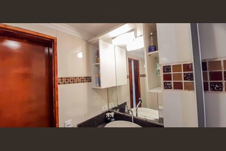 Apartamento à venda com 68m², 2 quartos e 2 vagasBanheiro Social