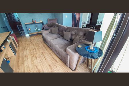 Apartamento à venda com 68m², 2 quartos e 2 vagasSala