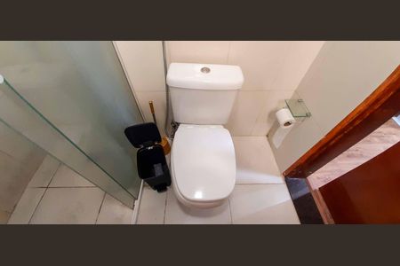 Apartamento à venda com 68m², 2 quartos e 2 vagasBanheiro Social