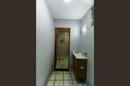 Casa à venda com 205m², 4 quartos e 2 vagas Casa à venda com 205m², 4 quartos e 2 vagasCasa 2 - Banheiro social