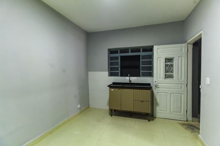 Casa à venda com 205m², 4 quartos e 2 vagas Casa à venda com 205m², 4 quartos e 2 vagasCozinha