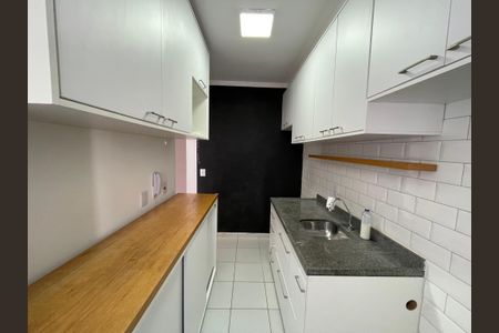 Apartamento para alugar com 55m², 2 quartos e 1 vagaCozinha