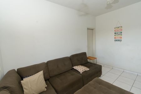 Casa à venda com 120m², 3 quartos e 2 vagas Casa à venda com 120m², 3 quartos e 2 vagasSala