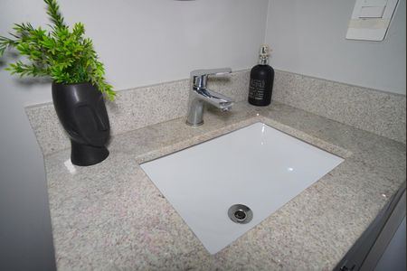 Apartamento à venda com 63m², 2 quartos e 2 vagasBanheiro Corredor