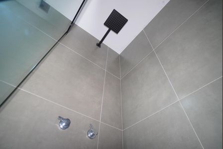 Apartamento à venda com 63m², 2 quartos e 2 vagasBanheiro da Suíte