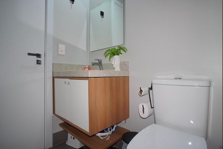 Apartamento à venda com 63m², 2 quartos e 2 vagasBanheiro da Suíte