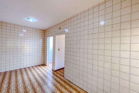 Casa à venda com 140m², 2 quartos e 2 vagasCozinha