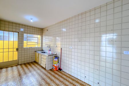 Casa à venda com 140m², 2 quartos e 2 vagasCozinha