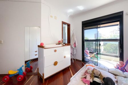Apartamento à venda com 210m², 4 quartos e 4 vagasSuíte 4
