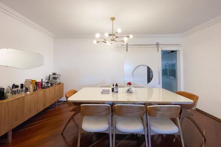 Apartamento à venda com 210m², 4 quartos e 4 vagasSala