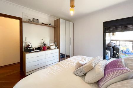 Apartamento à venda com 210m², 4 quartos e 4 vagasSuíte 3