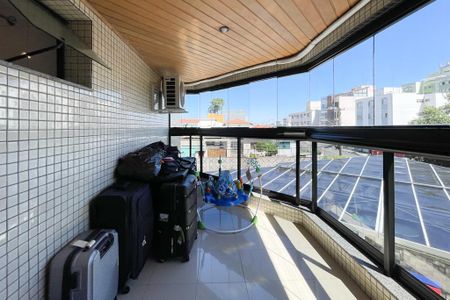 Apartamento à venda com 210m², 4 quartos e 4 vagasSacada - Suíte 3