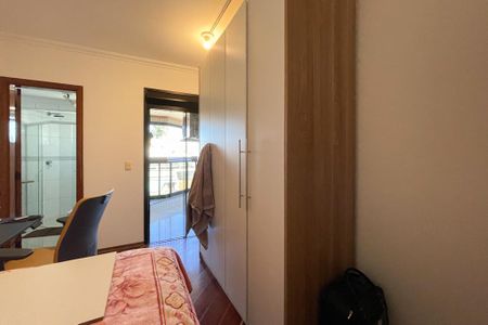 Apartamento à venda com 210m², 4 quartos e 4 vagasSuíte 1