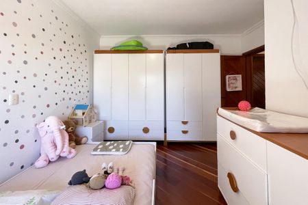 Apartamento à venda com 210m², 4 quartos e 4 vagasSuíte 4