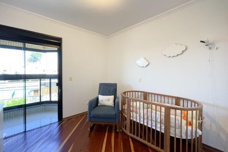 Apartamento à venda com 210m², 4 quartos e 4 vagasSuíte 2